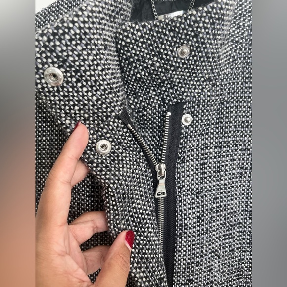 Express Coat - Picture 5 of 9